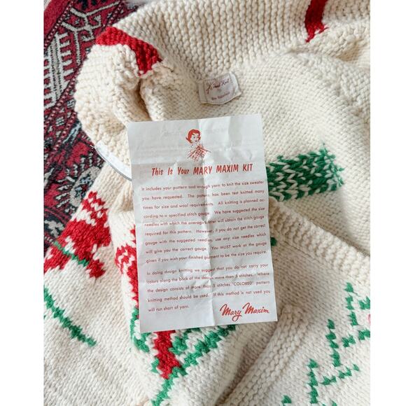 **SOLD** Knit Mary Maxim Cowichan Cream Ski Theme Wool Sweater unisex - Picture 8 of 8